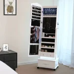 Miroir décoratif pour rangement de bijoux à la fois esthétique