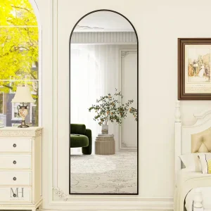 Miroir fonctionnel et esthétique, parfait pour toute pièce