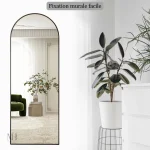 Miroir design arrondi, accessoire de style moderne