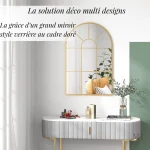 Miroir sobre et intemporel en finition dorée