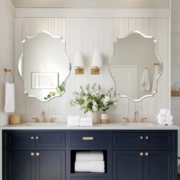 Miroir mural au style contemporain et design raffiné