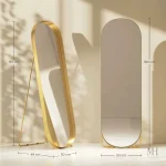 Miroir décoratif avec cadre doré