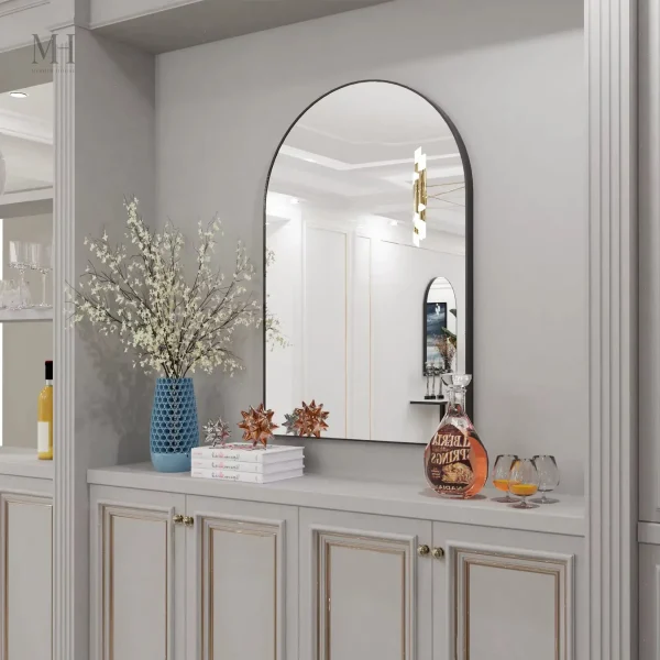 Grand miroir au look verrière, décor moderne