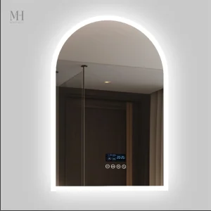 Miroir lumineux à arche pour une salle de bain élégante