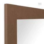 Miroir décoratif fonctionnel avec étagère pour un style moderne