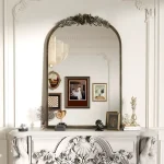 Miroir baroque doré, ajout classique à votre déco