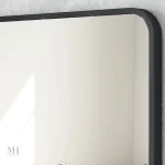 Miroir rectangulaire avec finition noire chic