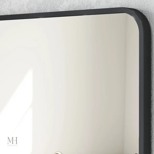 Miroir rectangulaire avec finition noire chic