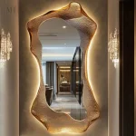 Grand miroir décoratif pour couloir avec cadre doré