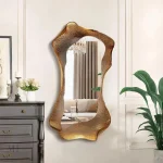 Miroir mural grand format avec éclairage intégré et style élégant