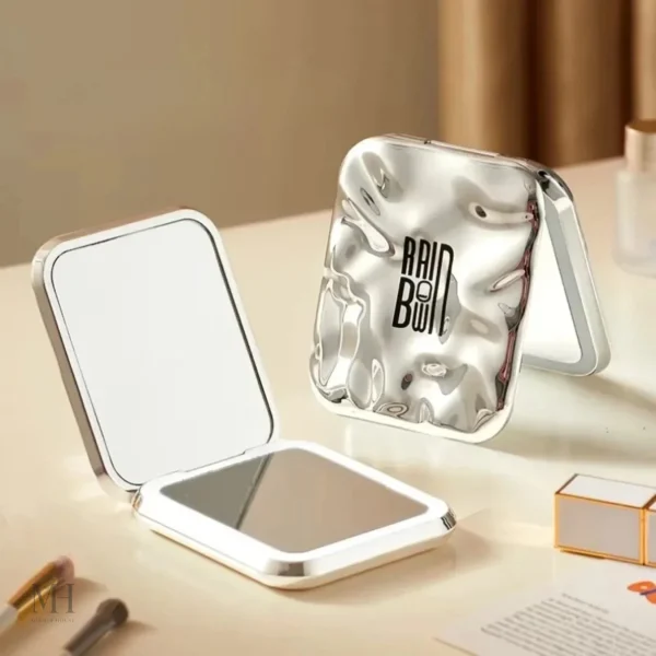 Miroir portable avec grossissement x2 pratique