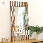 Miroir mural doré pour un reflet élégant