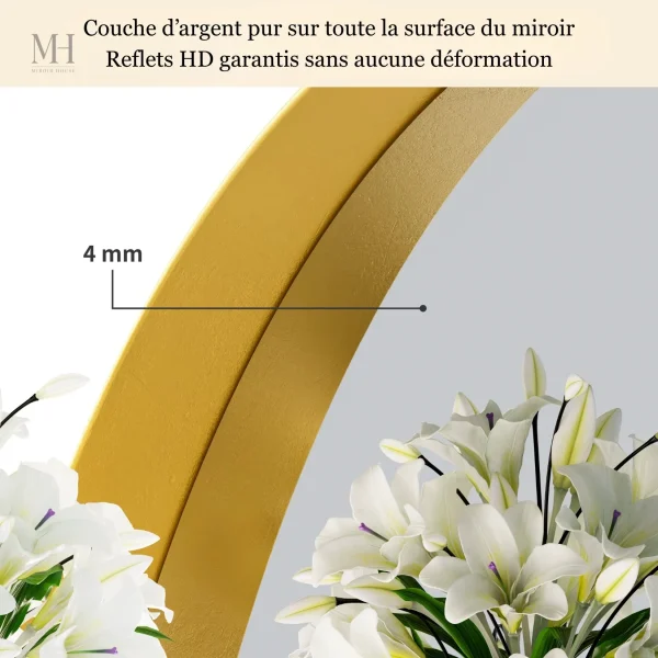 Miroir doré contemporain au design élégant et lumineux