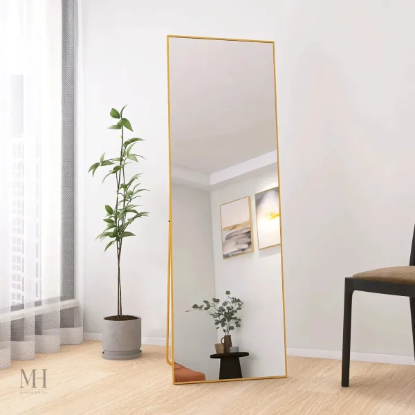 Miroir sur pied doré, style élégant et moderne