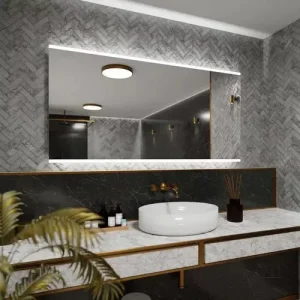 Grand miroir de salle de bain avec éclairage intégré