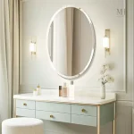 Miroir fin minimaliste pour décoration intérieure