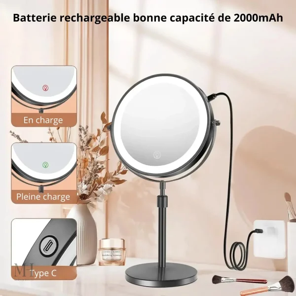 Miroir grossissant avec éclairage pour un make-up parfait