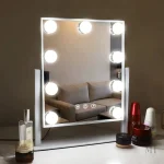 Miroir de beauté avec éclairage, idéal pour les retouches makeup