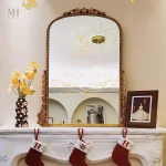 Grand miroir doré au style Louis Philippe