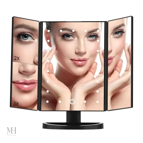 Miroir de beauté avec design triptyque stylé