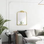 Miroir rectangulaire avec moulure dorée