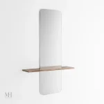 Grand miroir mural pour un intérieur lumineux