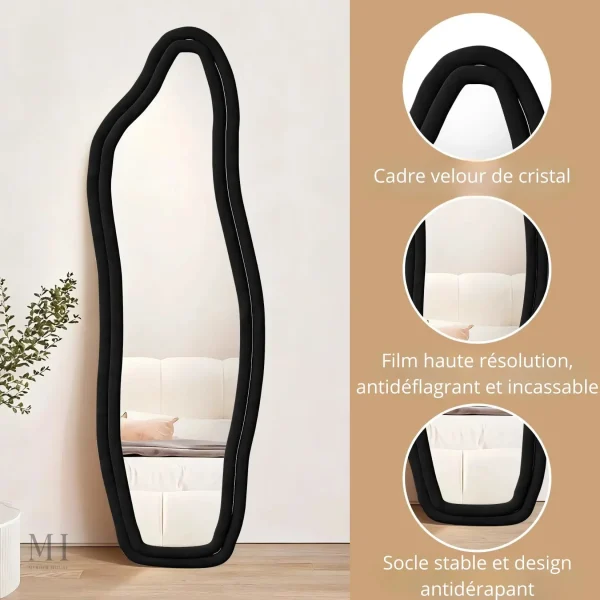 Miroir design avec contours fluides