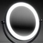 Miroir LED avec fonction de grossissement x10