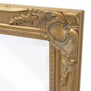 Miroir mural en bois au style baroque ancien