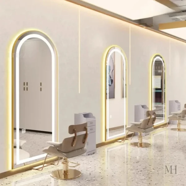 Grand miroir de coiffure avec éclairage LED intégré