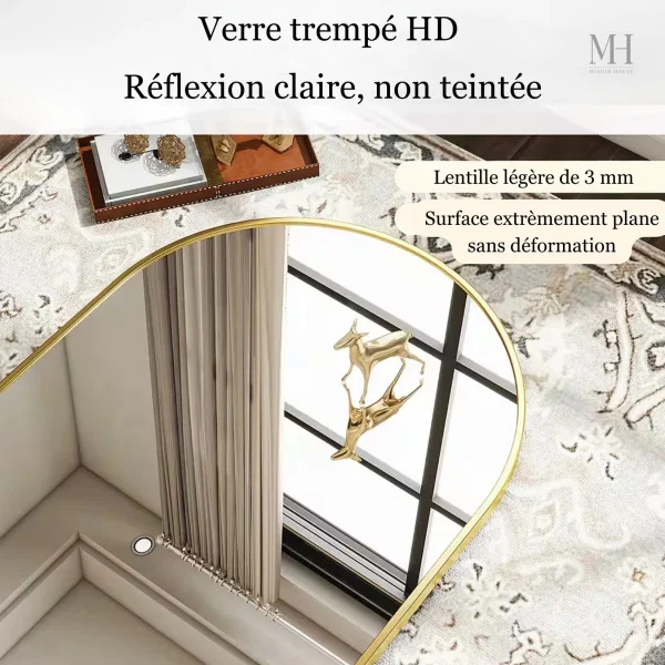 Miroir sur pied arrondi, style chic et moderne