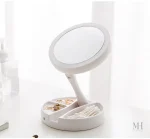 Miroir LED de maquillage pliable pour un usage pratique