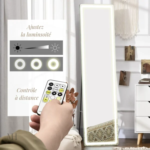 Miroir lumineux sur pied pour un éclairage optimal