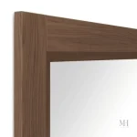 Miroir élégant sur pied pour décoration raffinée