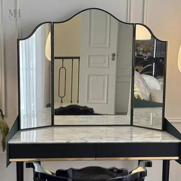 Miroir de maquillage triptyque élégant