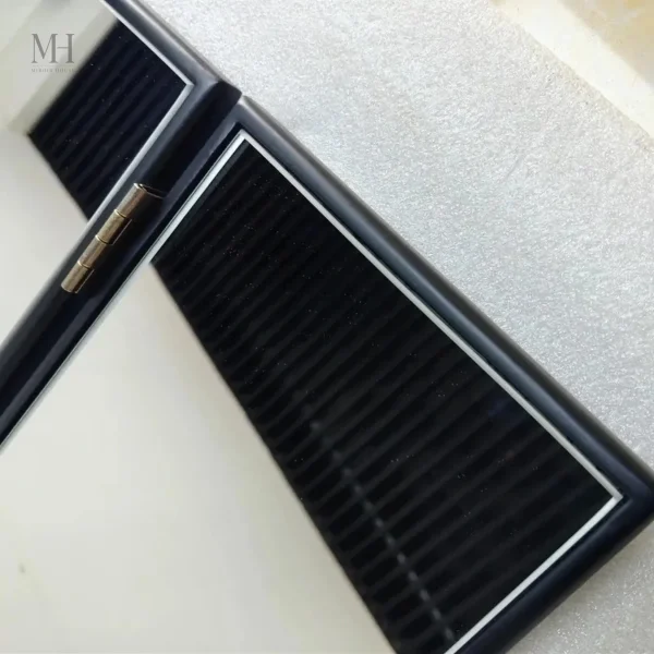 Miroir de poche pratique pour le make-up