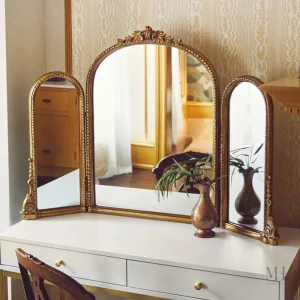 Miroir élégant pour un espace beauté vintage
