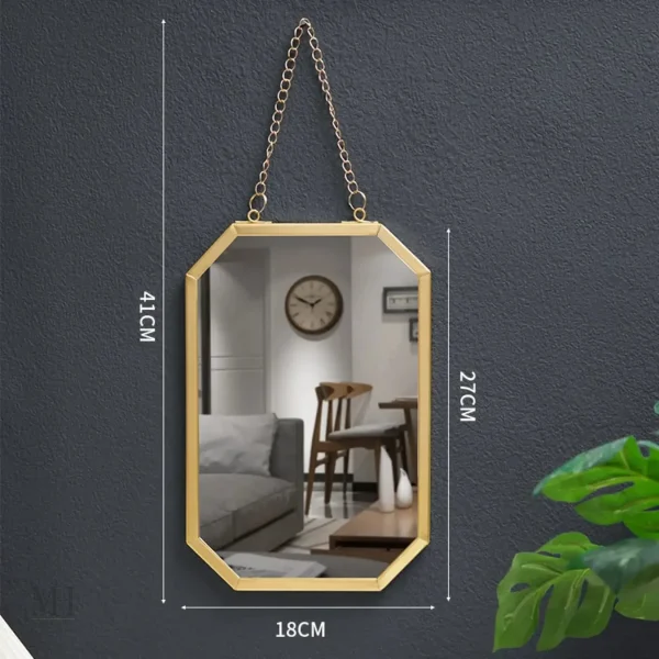 Miroir rectangulaire doré, style intemporel