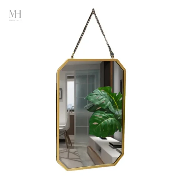 Miroir mural élégant avec finition dorée