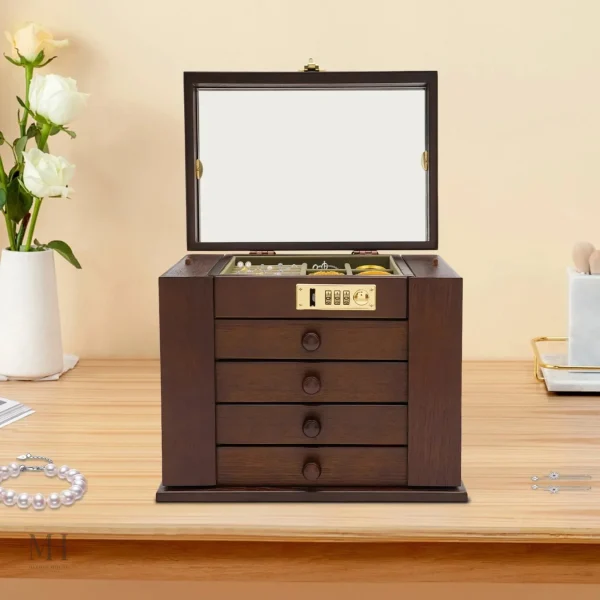 Bijoux en sécurité dans une armoire miroir en bois