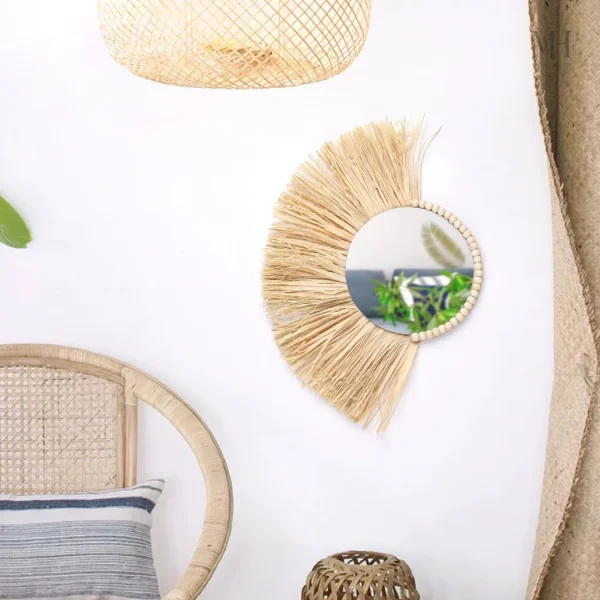 Miroir en rotin, pièce maîtresse d'une décoration relaxante